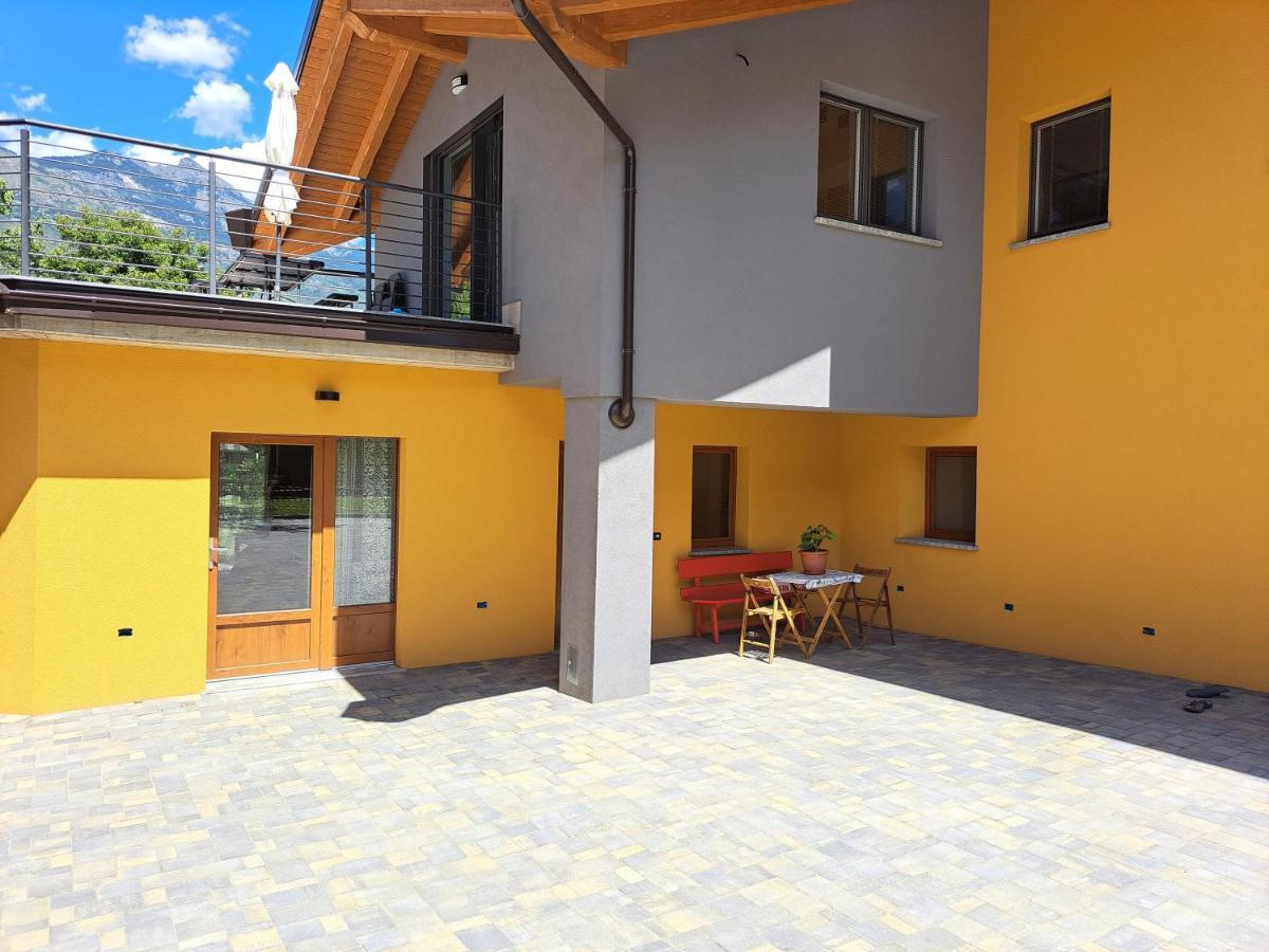La Maison De Chantal Fenis Exterior foto
